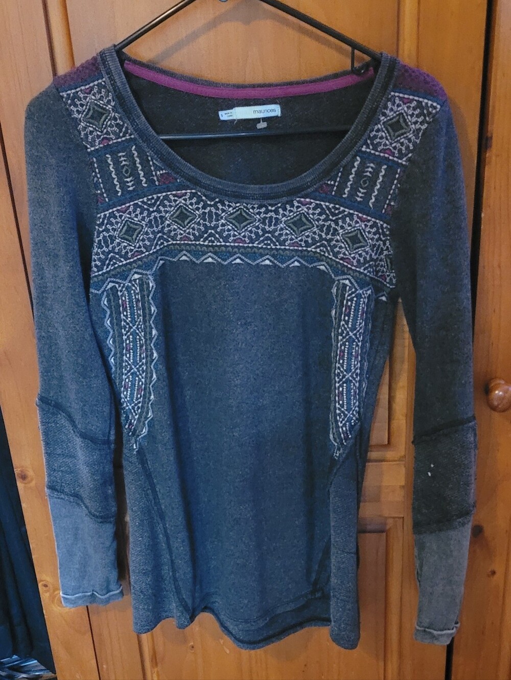 Maurices Charcoal Long-Sleeve Scoop Neck Top with Purple Embroidery S